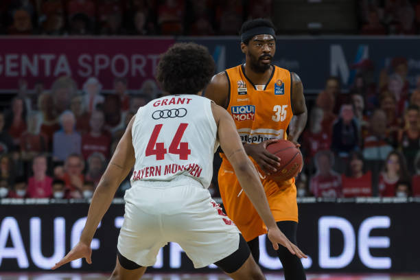 分析中认为 分析中认为