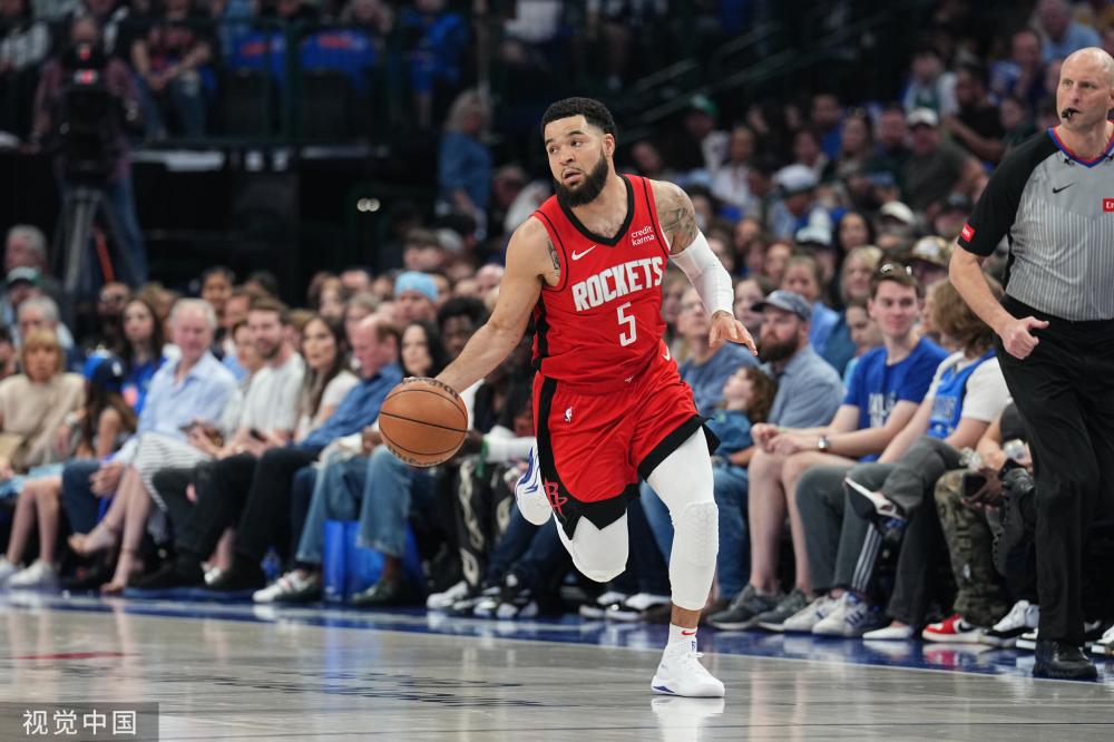 超联赛中 超联赛中